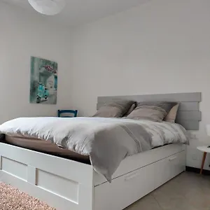  Appartamento Manzoni Aparts Dotato Di 1 O 2 Da Letto